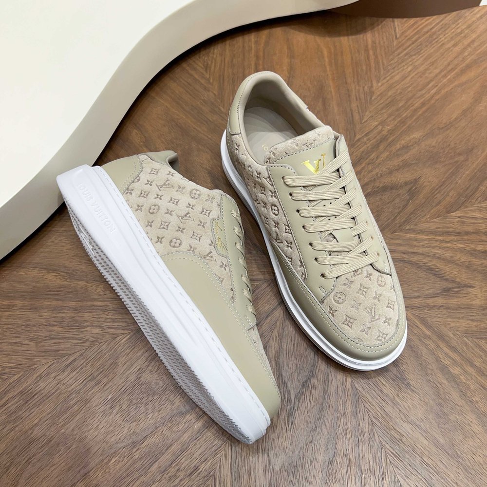 LV 트레이너 스니커즈 001-280708