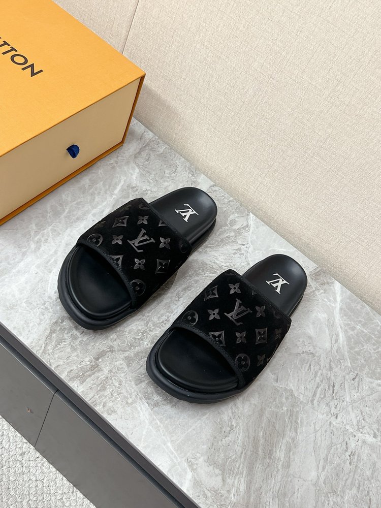 루이비통 봄여름 원라인 슬리퍼 001-280724