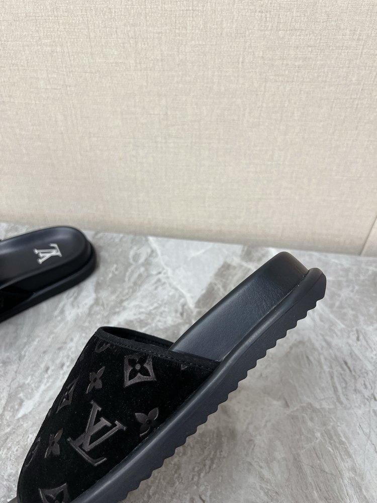 루이비통 봄여름 원라인 슬리퍼 001-280724