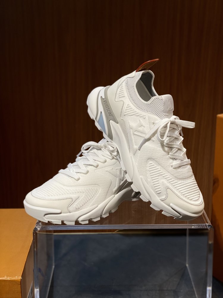 루이비통 Runner Tatic 운동화 001-280776