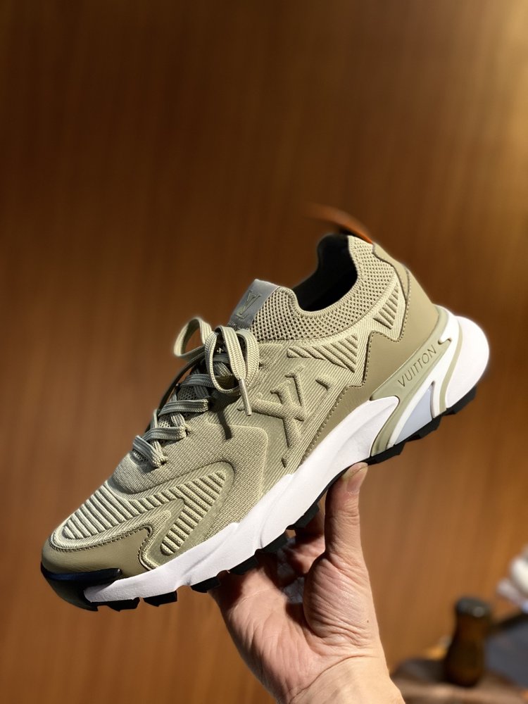 루이비통 Runner Tatic 운동화 001-280776