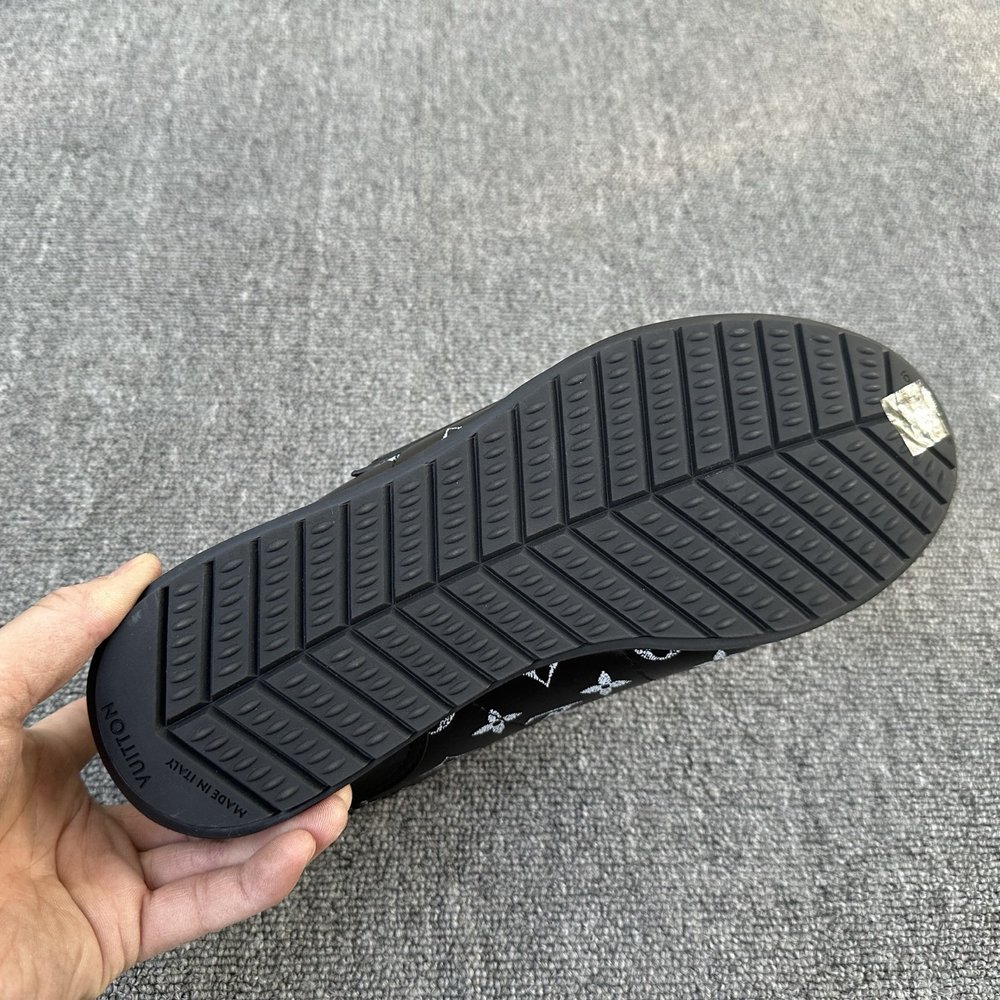 루이비통 버터소프트 운동화 001-280781