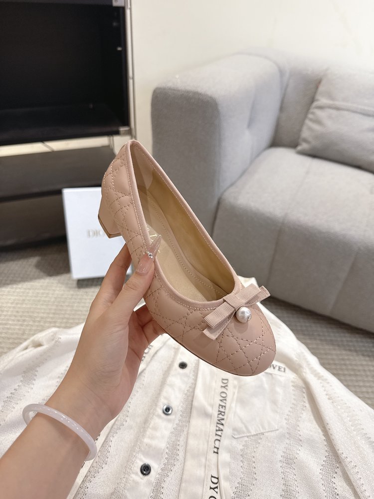 디올 발레리나 플랫슈즈 베이지 001-281099