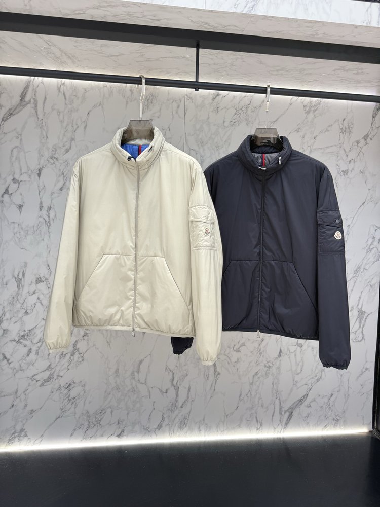 Moncler 남성 다운 재킷 001-281119