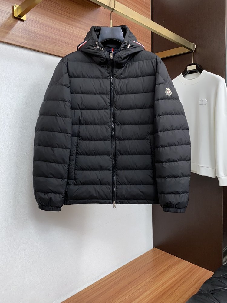 몽클레어 남녀공용 블랙 패딩 001-281148