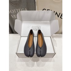 MM6 마르지엘라 플랫 발레리나 슈즈 001-281584