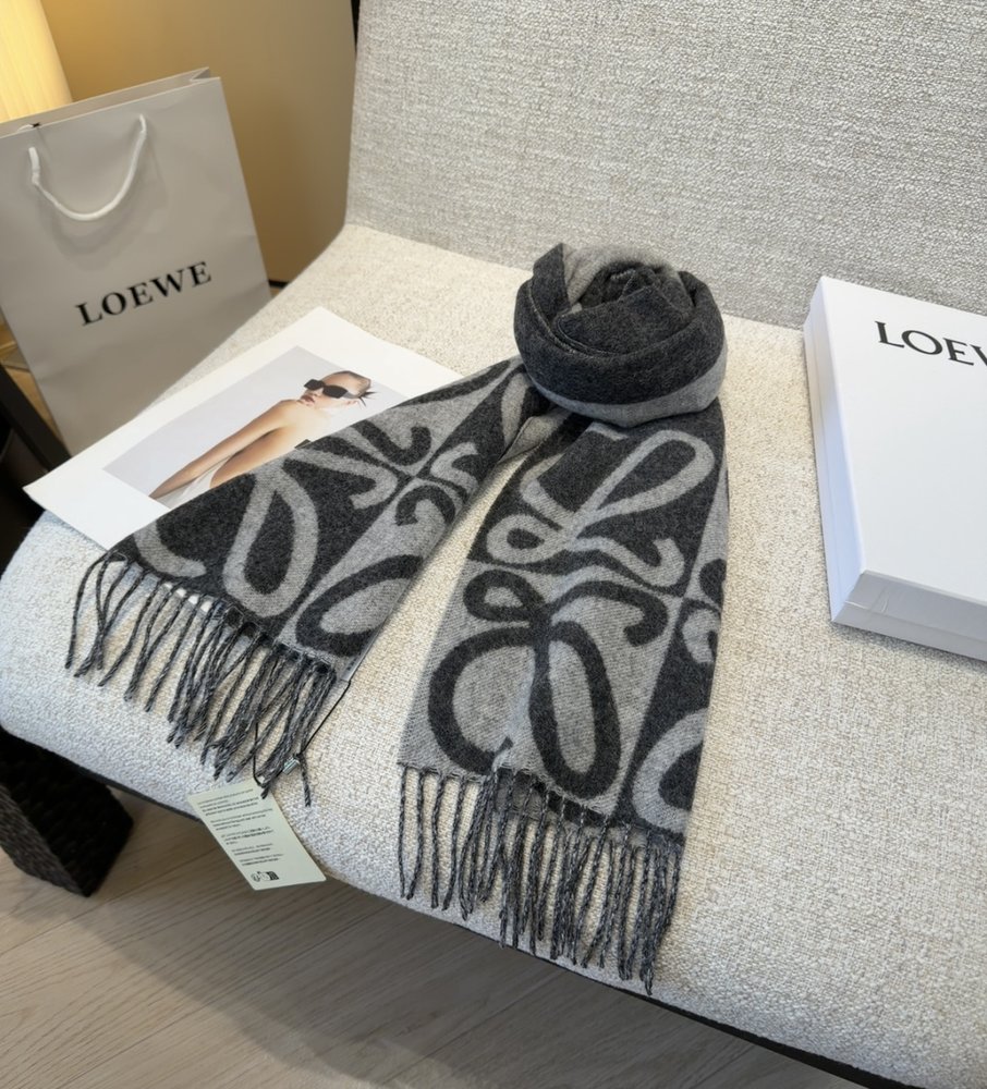 LOEWE 양면 캐시미어 머플러 001-282170