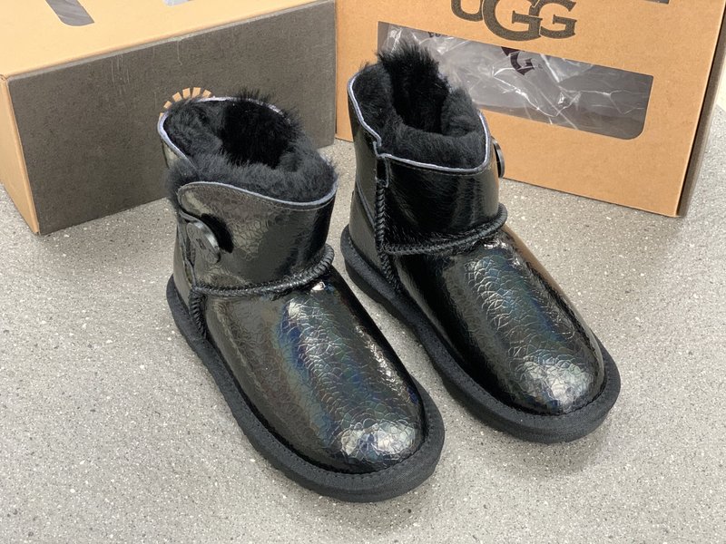 UGG 키즈 방수 레이저 버튼 스노우부츠 001-284614