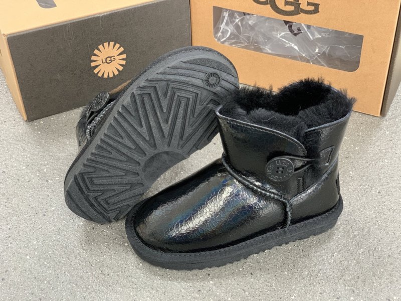 UGG 키즈 방수 레이저 버튼 스노우부츠 001-284614