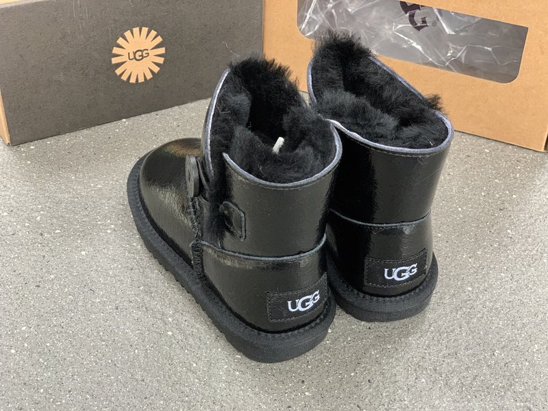 UGG 키즈 방수 레이저 버튼 스노우부츠 001-284614