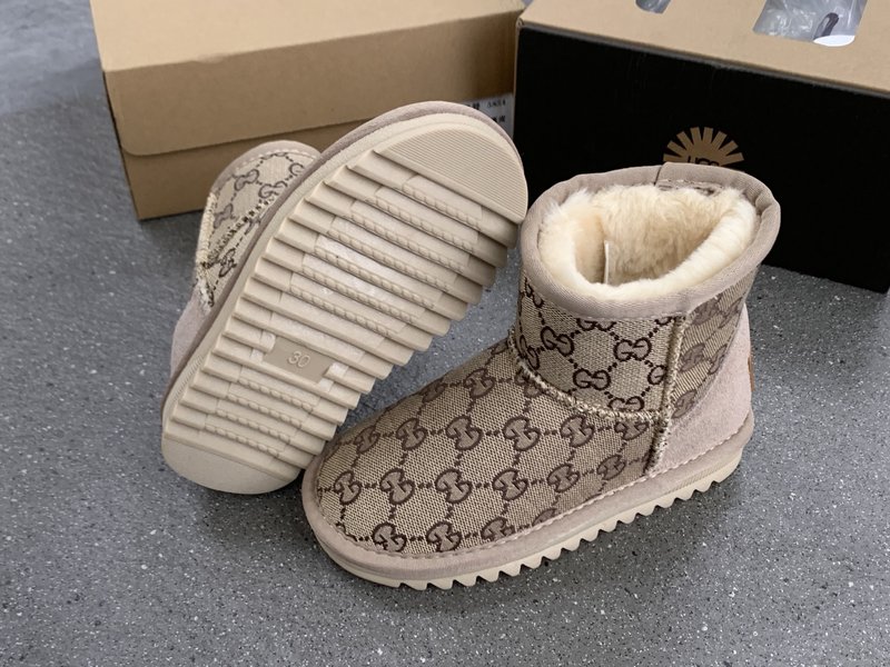 UGG×구찌×LV 트리플 콜라보 아동 눈부츠 001-284615