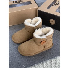 UGG 클래식 나무단추 아동 스노우부츠 001-284620