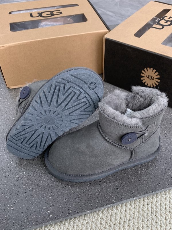 UGG 클래식 우드버튼 아동 방한부츠 001-284624