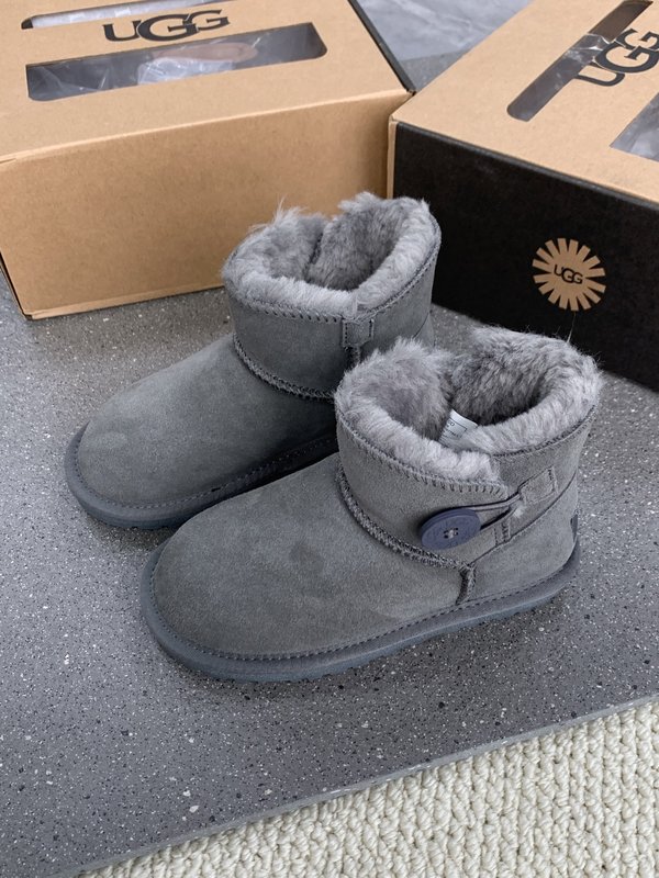 UGG 클래식 우드버튼 아동 방한부츠 001-284624