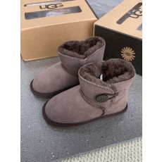 UGG 클래식 나무단추 아동 스노우부츠 001-284625
