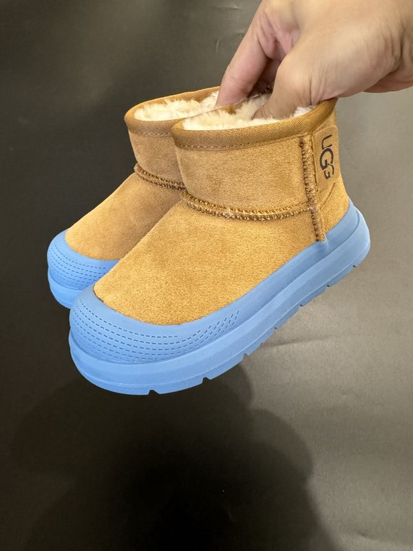 UGG 원이보 동일 모델 아동 방한 부츠 001-284635