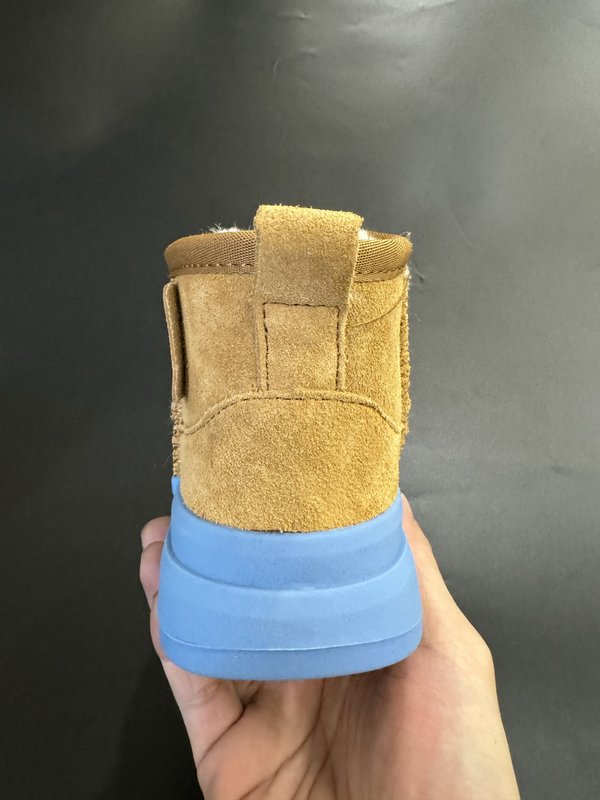 UGG 원이보 동일 모델 아동 방한 부츠 001-284635