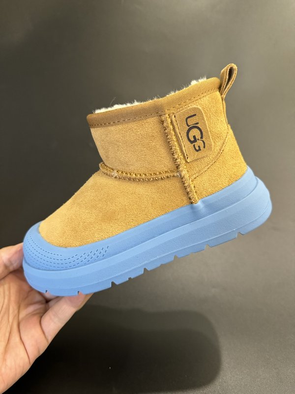 UGG 원이보 동일 모델 아동 방한 부츠 001-284635
