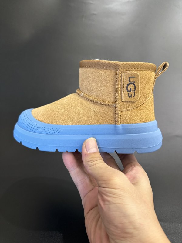 UGG 원이보 동일 모델 아동 방한 부츠 001-284635