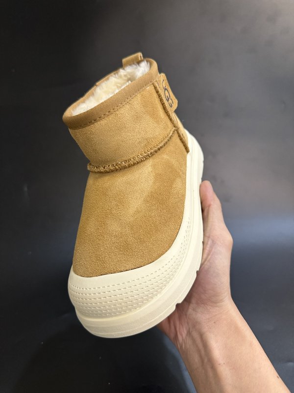 UGG 아동 미들 부츠 001-284636