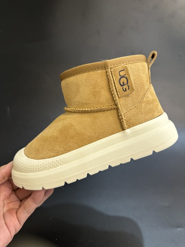 UGG 아동 미들 부츠 001-284636
