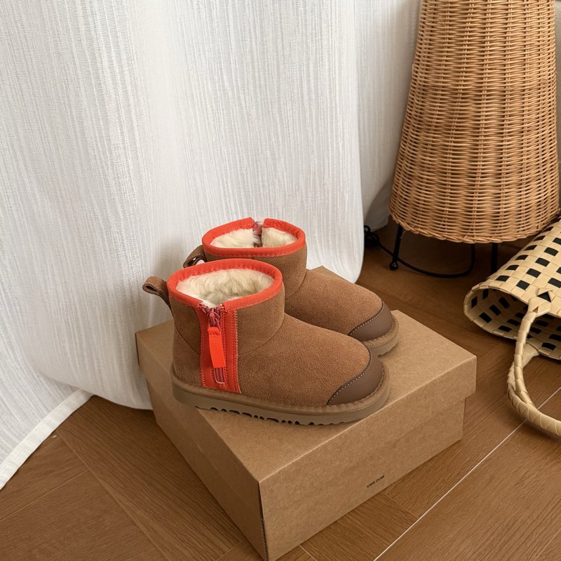 하이버전 UGG 포인트 컬러 아동 스노우부츠 001-284640