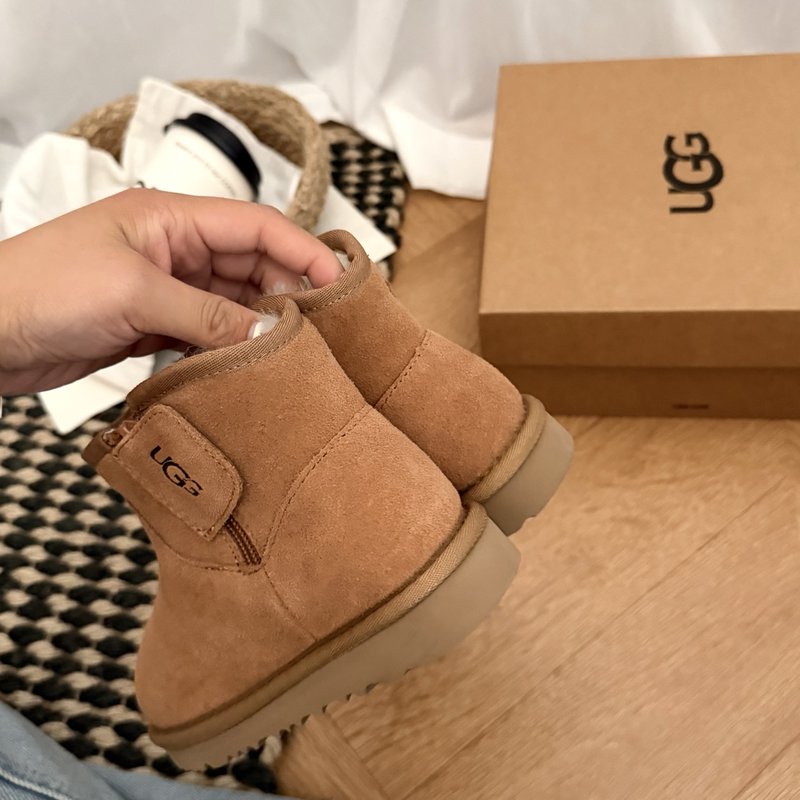 UGG 작은 귀 첼시 아동 눈부츠 하이 버전 001-284642