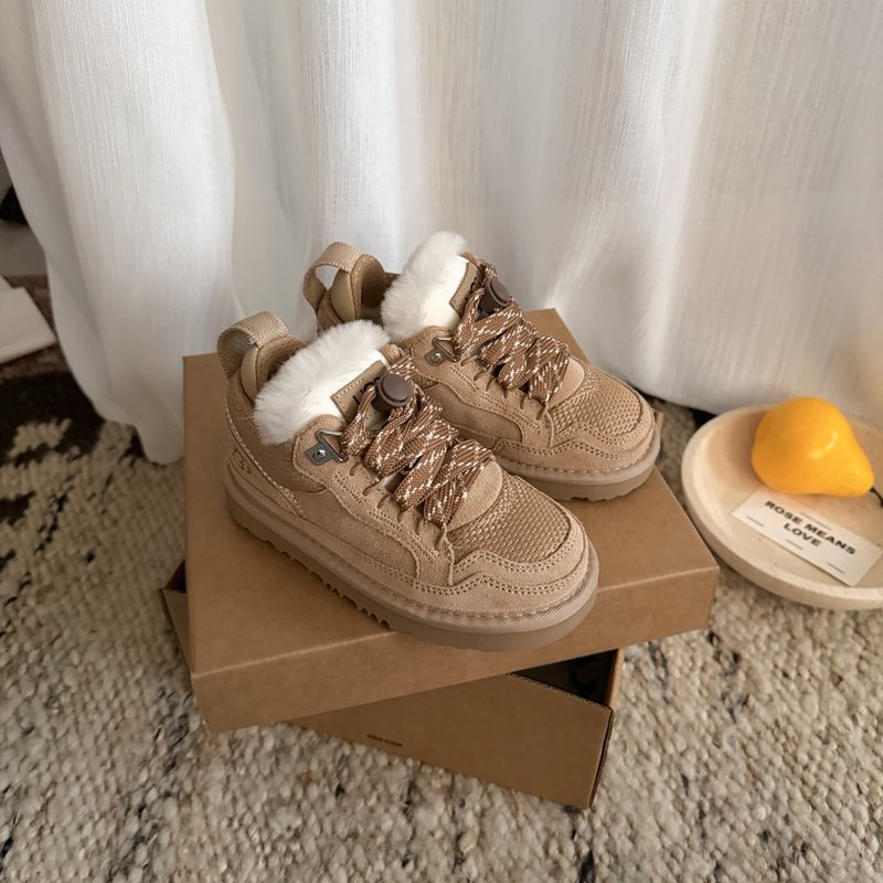UGG 고버전 메르 스포츠 아동화 001-284644