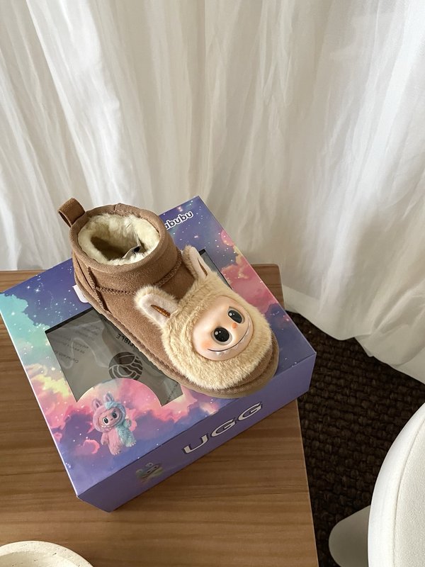 UGG 라부부 아동화 하이버전 001-284647
