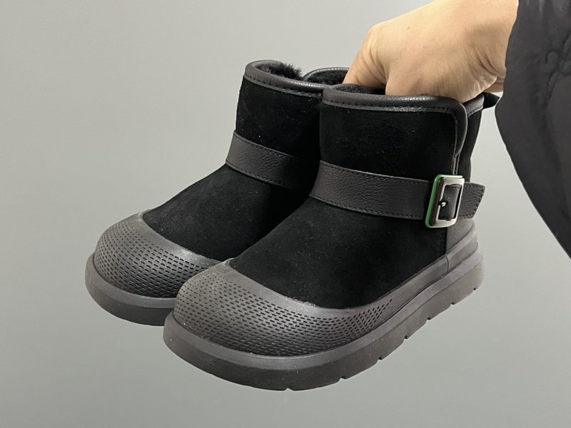 UGG 카클 퍼 아동 미들 부츠 001-284668