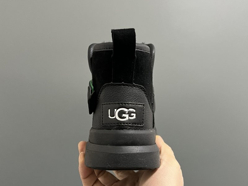 UGG 카클 퍼 아동 미들 부츠 001-284668