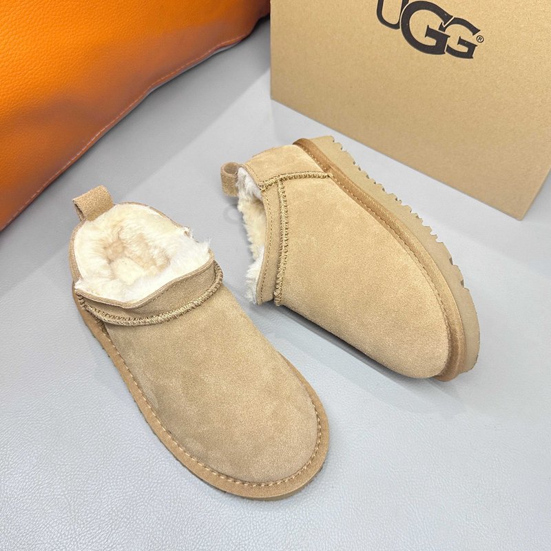 UGG 전소연 동일모델 초미니 방한부츠 001-284673