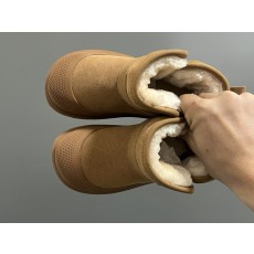 UGG 아동 중간높이 스노우부츠 001-284675