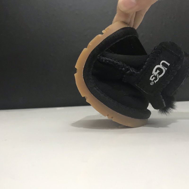 UGG 아동용 벨크로 스노우부츠 001-284679