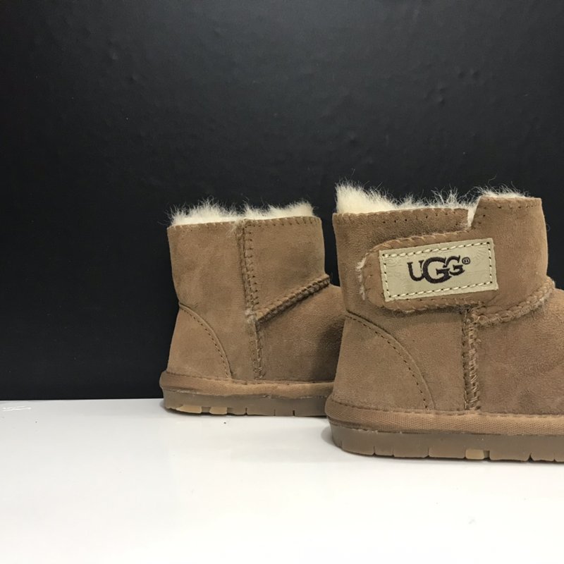UGG 유아용 매직테이프 스노우부츠 001-284681