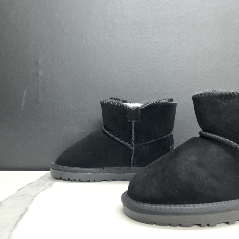 UGG 아동 스노우부츠 (복숭아나무 단추) 001-284684