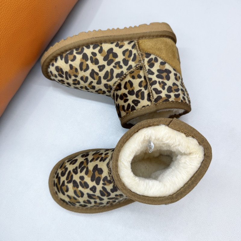 UGG 아동 로우부츠 스노우부츠 원터치 001-284711