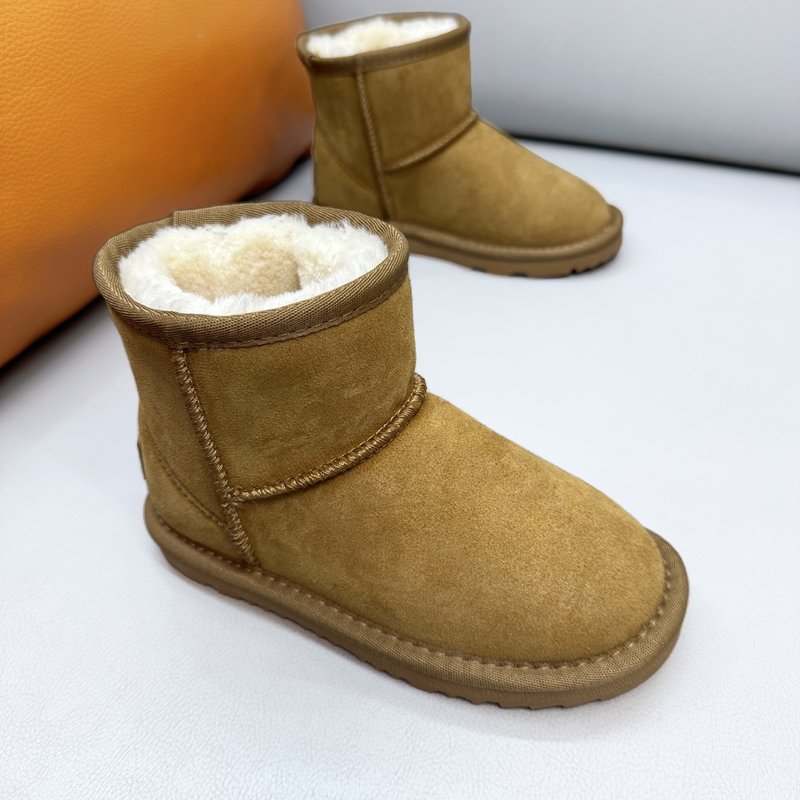 UGG 로우탑 스노우 부츠 키즈 001-284714