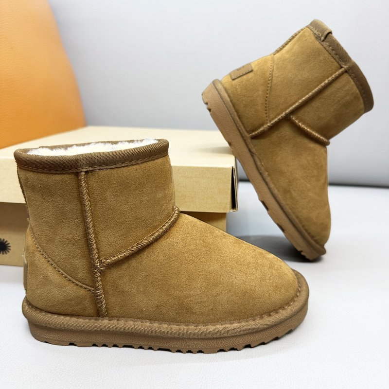 UGG 로우탑 스노우 부츠 키즈 001-284714