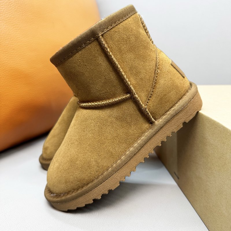 UGG 로우탑 스노우 부츠 키즈 001-284714