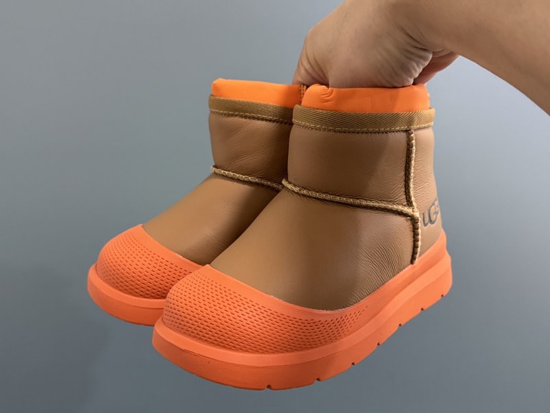 UGG 아동 지퍼 스노우부츠 001-284715