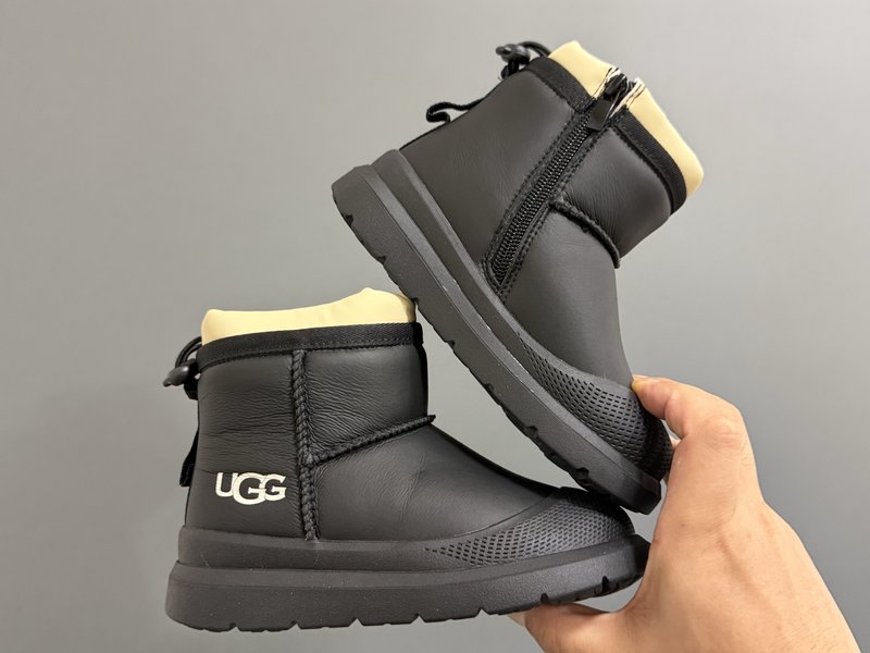 UGG 왕이보 키즈 스노우부츠 001-284717