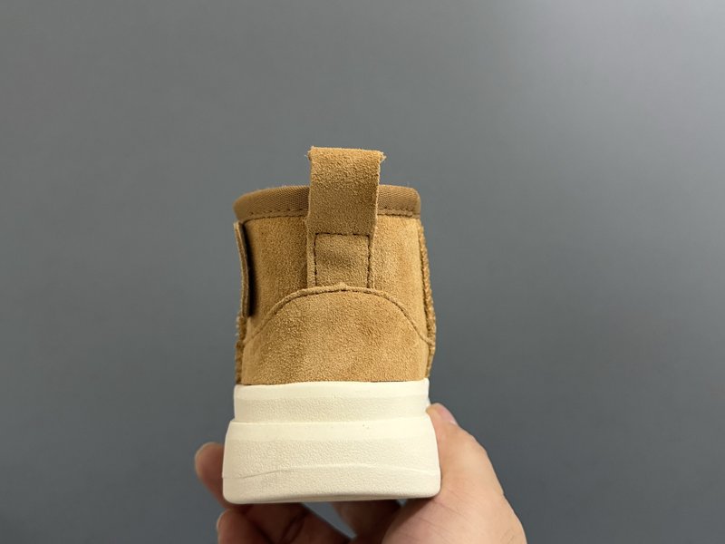 UGG 타스만 아동 스노우부츠 001-284718