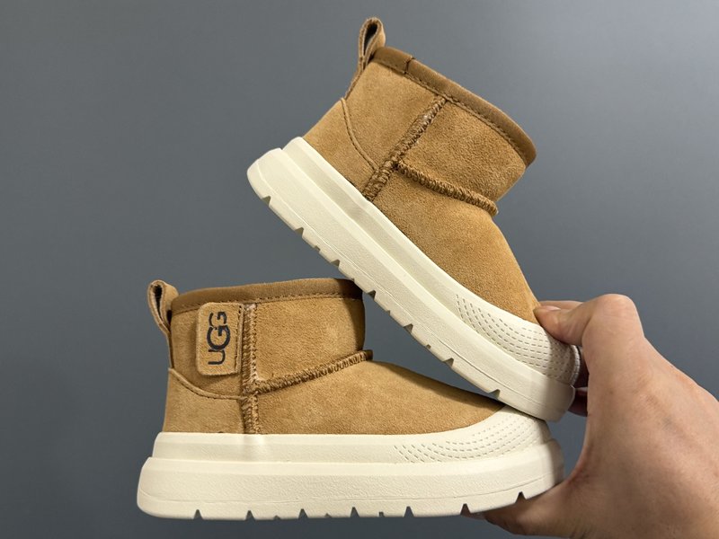 UGG 타스만 아동 스노우부츠 001-284718