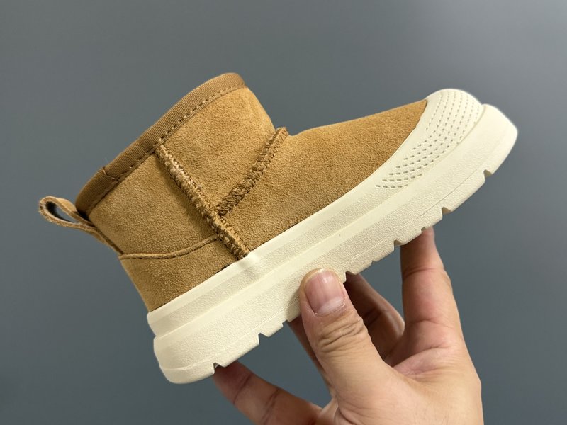 UGG 타스만 아동 스노우부츠 001-284718