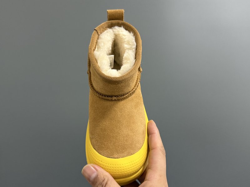 UGG 타즈먼 미드컷 아동 스노우부츠 001-284719