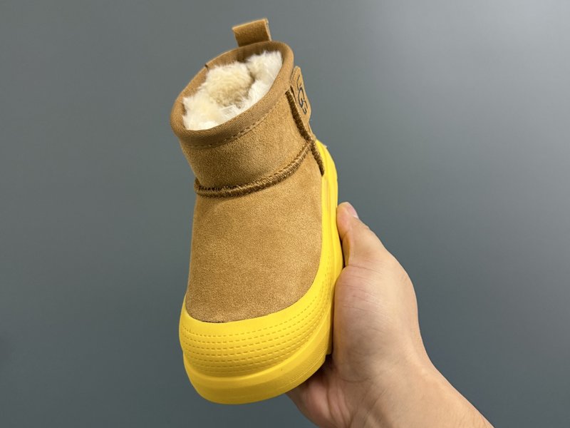 UGG 타즈먼 미드컷 아동 스노우부츠 001-284719