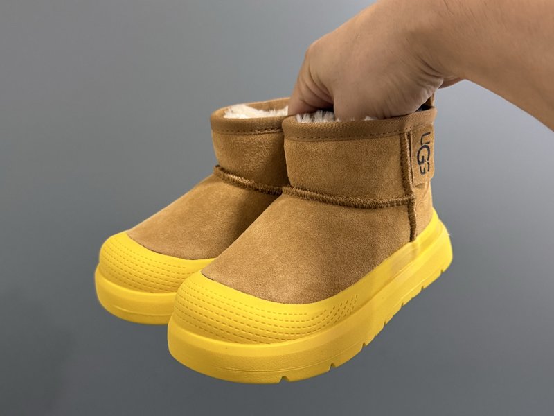 UGG 타즈먼 미드컷 아동 스노우부츠 001-284719
