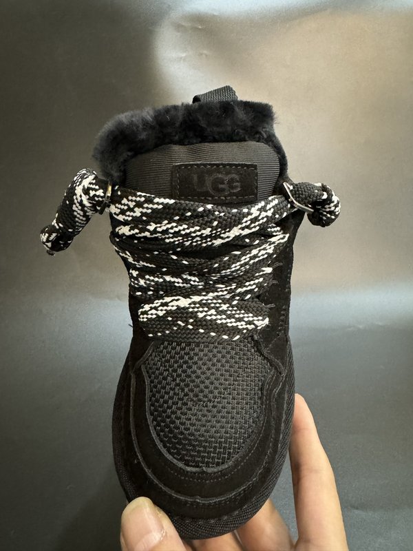 UGG 로우멜2 키즈 스노우부츠 001-284726