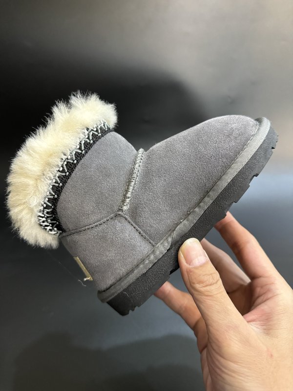 UGG 타슬린 민족풍 아동 중통 스노우부츠 001-284728